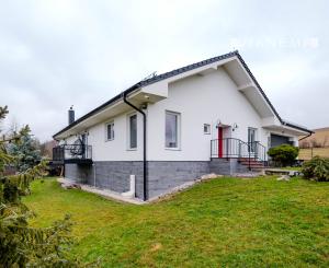 IBA U NÁS! Na predaj 4i novostavba v Tužine, okr.PD, 1275m2