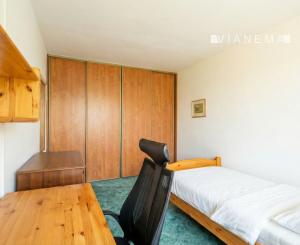 IBA U NÁS! 2,5-izbový byt, Ružinov, Komárnicka Ulica