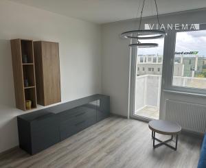 NA PREDAJ! Ružinov-Ovocné sady zariadený 2 izbový byt