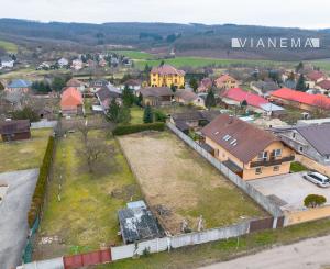 IBA U NÁS! Na predaj stavebný pozemok, 800 m2, Podhájska