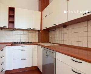 IBA U NÁS! 3-izbový byt po kompletnej rekonštrukcii