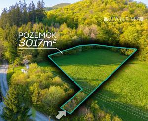 IBA U NÁS! Stavebný pozemok na chatu s výhľadom nad Belušou