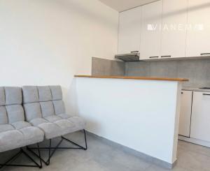 IBA U NÁS! Zrekonštruovaný 1i byt. Karlová Ves, Pribišová