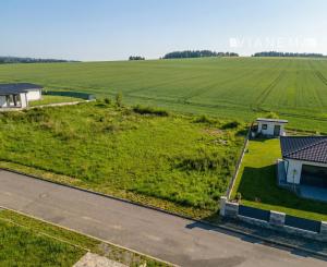 IBA U NÁS! Jedinečný stavebný pozemok vo Veľkej Lomnici