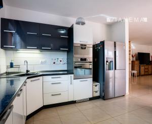 IBA U NÁS! Na predaj 6i Rezidencia Častkovce, bazén, 817m2