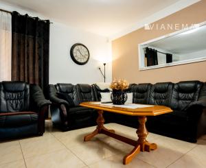 IBA U NÁS! Na predaj 6i Rezidencia Častkovce, bazén, 817m2