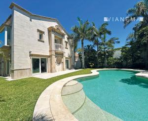 NA PREDAJ ŠPANIELSKO Luxusná Vila 300m od pláže,Los Monteros