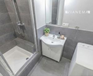 Pripravujeme! Úžasný 1 izbový byt + loggia na TERASE!