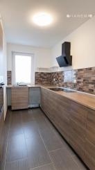 NA PREDAJ! 4 i zariadený dvojpodlažný RD - Lehnice Sása