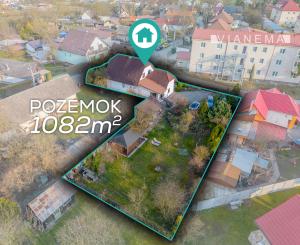 IBA U NÁS! Rodinný dom s krásnou záhradou - Lednické Rovne