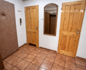 Na predaj 3-izbový byt v centre Považskej Bystrice s garážou