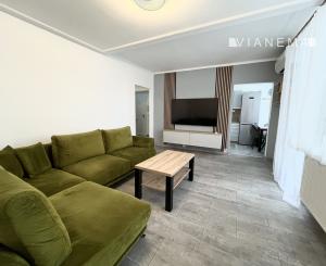 IBA U NÁS! Na prenájom krásny 3i byt, kompl.rekonšt.67m2, TN