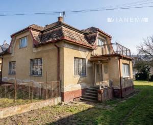 IBA U NÁS! Na predaj dom s potenciálom, 972m2, Bánovce n/B