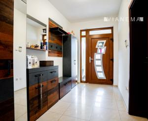 IBA U NÁS! Na predaj 6i Rezidencia Častkovce, bazén, 817m2