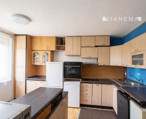 NA PREDAJ! Zrekonštruovaný 1 izbový byt Žilina-Vlčince, 36m2