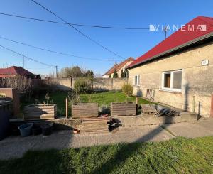 IBA U NÁS! Na predaj RD 3i+1i byt, Blatné na Ostr., 3265m²