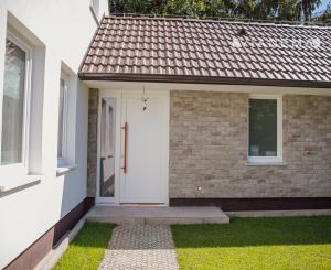 IBA U NÁS! Na predaj kvalitný RD pripravený na váš interiér