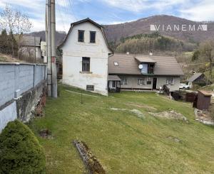 NA PREDAJ! Dom s výhľadmi na Strážovské vrchy-Košecké Rovné