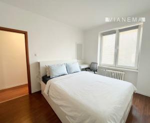 IBA U NÁS! Na predaj 2,5-izbový byt, Záhradnícka, Nivy