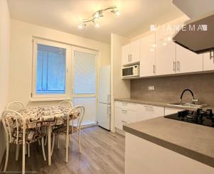 NA PREDAJ! 4-izbový byt v Petržalke