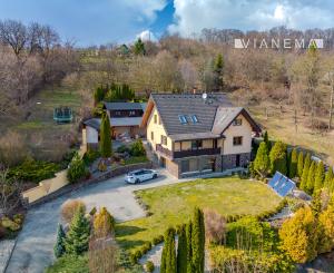 IBA U NÁS! Rodinné sídlo, 335m2, Skalka nad Váhom,Trenčín