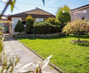 IBA U NÁS! Zrekonštruovaný rodinný dom, Ivanka pri Dunaji