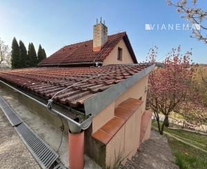 IBA U NÁS! Na predaj chata so záhradou, 711 m2,Nemšová-Ľuborča