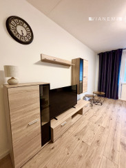 IBA U NÁS! Na predaj priestranný 3 izbový byt s loggiou, Košice