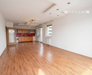 IBA U NÁS! 2 izbový byt  71m² + 2 balkóny + parkovacie stáie