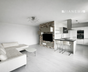 **NA PREDAJ! 3i byt Bratislava, Ružinov, Nevädzová ulica, RETRO**