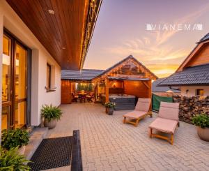 IBA U NÁS: VÝNIMOČNÝ RODINNÝ DOM S WELLNESS V TATRÁCH