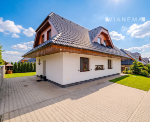 IBA U NÁS: VÝNIMOČNÝ RODINNÝ DOM S WELLNESS V TATRÁCH