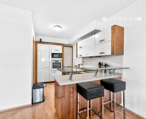 IBA U NÁS! Pekný a priestranný 4-izbový byt s dvomi lodžiami a parkovaním v projekte Koprivnica