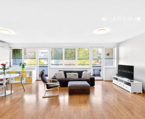 IBA U NÁS! Pekný a priestranný 4-izbový byt s dvomi lodžiami a parkovaním v projekte Koprivnica