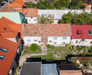 IBA U NÁS: Na predaj rodinný dom Svätý Jur – záhrada, garáž, pivnica
