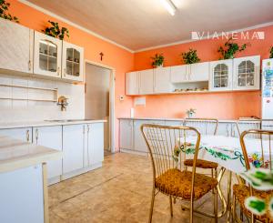 IBA U NÁS!Na  predaj 4-izbový RD,480m2,Horenická Hôrka