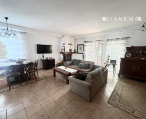NA PREDAJ! 5i veľký rodinný dom, 230m2, obec Brezolupy, BNB