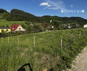 IBA U NÁS!  Stavebný pozemok, 750m2, Zemiansky Kvášov, PB