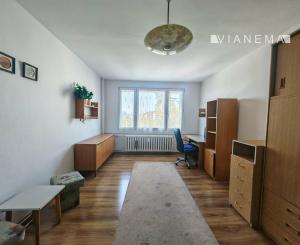 NA PRENÁJOM 2i byt s balkónom, Žilina-Hliny