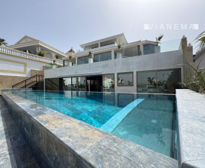 Na predaj výnimočná vila v srdci Tenerife-San Eugénio, 690m2