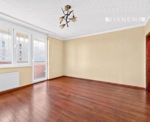 Veľký 5-izbový byt 96 m², Tematínska, Nové mesto nad Váhom