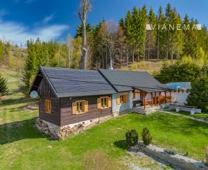 Na predaj tradičná zrekonštruk chalupa - Čadca Raková, 763m2