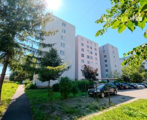 Zrekonštuovaný a priestranný 3-izbový byt, Beluša, 68m2