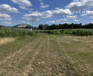 Slnečný investičný pozemok Horovce, Púchov 986 m2