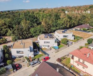 NA PREDAJ! Moderný 5-izbový dom so záhradou, Stupava
