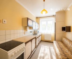 Na predaj veľký 2i byt s logiou Kysucké Nové Mesto, 60 m2