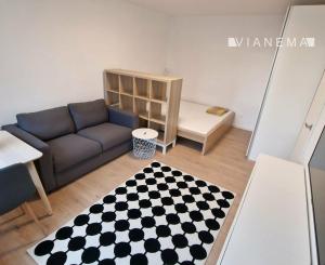 Na prenájom Garsónka s balkónom, ZA -širšie centrum, 26m2