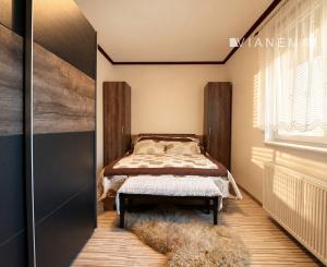 NA PREDAJ! dvojgeneračný 6-izbový RD, Kútniky Kolónia