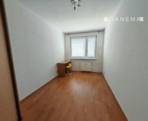 Na prenájom 2i byt s balkónom, Žilina-Hájik, 53m2
