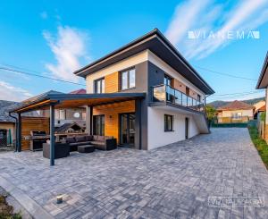 Praktický 3 izbový rodinný dom na dokončenie | Víťaz 🏡